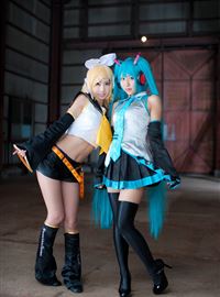 [Cosplay] cos unifies two sisters(15)